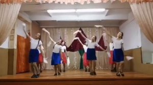 Русский народный танец "Лебедушка"