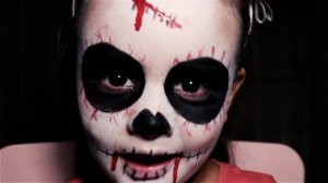 Хеллоуин - Страшная история - Страшная маска - Агния напугала всех детей / Новая серия