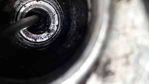 Lada XRAY сломалась свеча зажигания высверливаем с сохранением родной резьбы