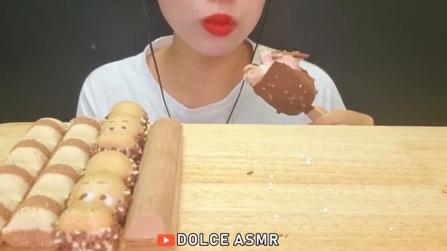 ASMR Kinder Chocolate *Bueno, Happy Hipo, Tronky, Ice Cream Eating 킨더 초콜릿 *부에노, 해피히포, 트론키 먹방 리얼사운드 смотреть онлайн