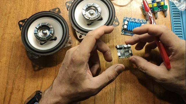 Хороший и недорогой комплект для Bluetooth колонки. смотреть онлайн