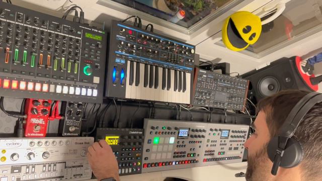 MiNoViNiLo Triforce HD 1080p смотреть онлайн