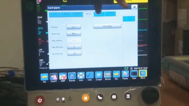 Monitor de signos vitales Médica D; funciones смотреть онлайн