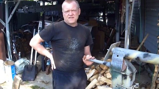 Гильотина для колки дров - супертопор. the device for chopping firewood - supertopo