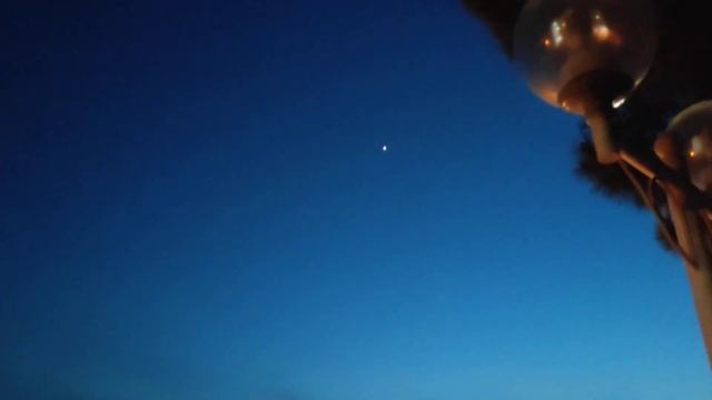 Геленджик, Геленджикская бухта , вечерняя набарежная в Геленджике, вид на черное море. Россия смотреть онлайн