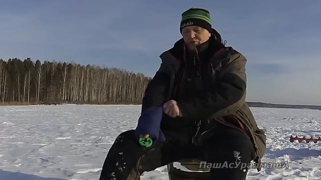 ПашАсУралмашА:- Как спасти руку от замерзания! смотреть онлайн