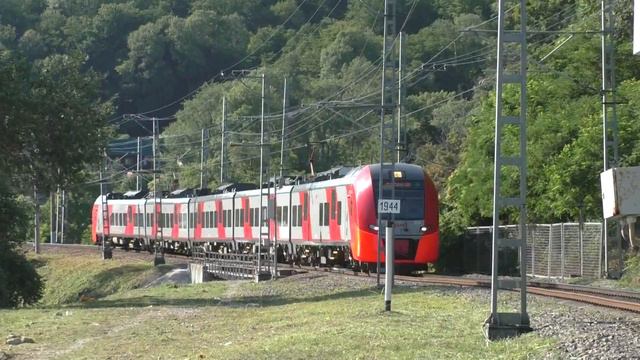 Электропоезд ЭС1-024 Ласточка сообщением Туапсе - Имеретинский Курорт смотреть онлайн