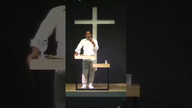 E a Presença dEle que faz o milagre Acontecer смотреть онлайн