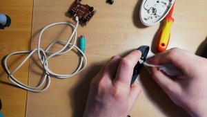 Разбор и чистка шариковой мыши defender