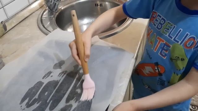 ПЕЧЁМ БУЛОЧКИ? смотреть онлайн