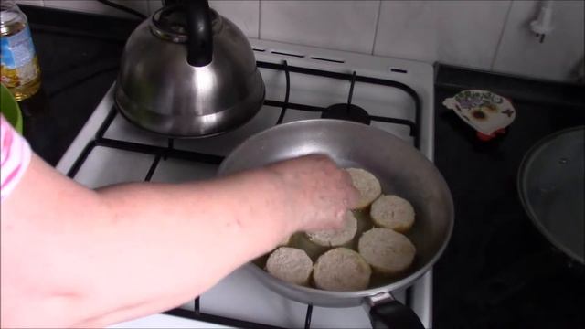 Кабачки с хрустящей корочкой. Кабачки с чесноком. Вкусные жареные кабачки.