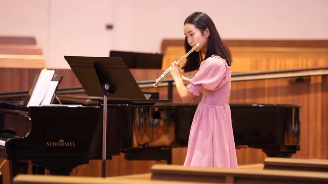 Syrinx.C. Debussy смотреть онлайн