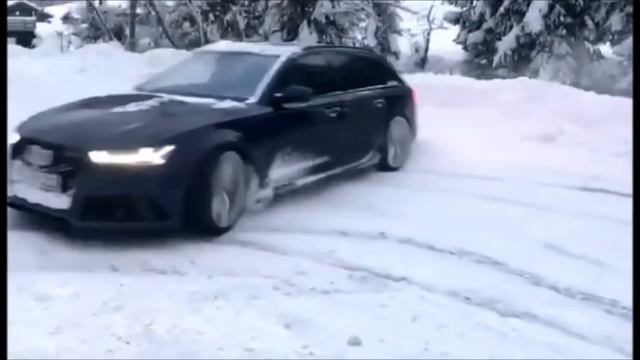 AUDI QUATTRO RS7, RS6, RS4 Snow Drifiting