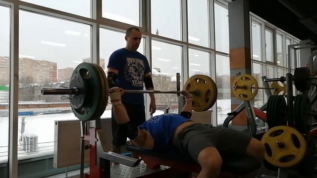 1 Жим лежа,8 счетов вниз,115 смотреть онлайн