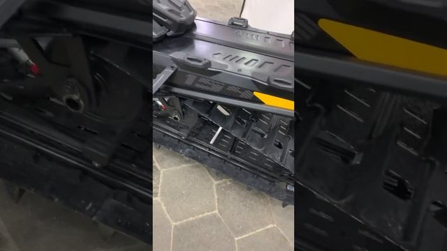 Снегоход BRP SKI-Doo Summit 850 X Expert 154