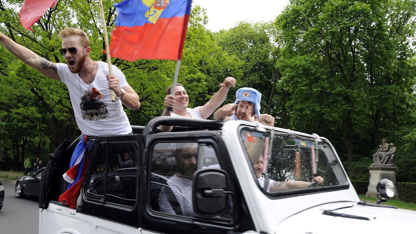 Алексей Классин Наследники победы муз и ст. Евгений Соколов 9 мая Берлин.