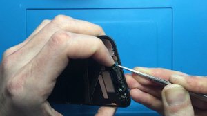 iPhone Xr замена дисплея Screen Replacement shown