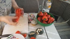 Маринованный сладкий болгарский перец.