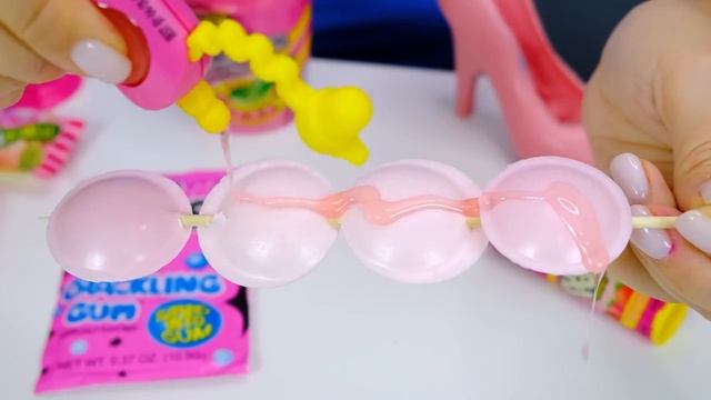 ГОЛУБАЯ ЕДА ИЛИ РОЗОВАЯ? 24 ЧАСА ЕДИМ ЕДУ ОДНОГО ЦВЕТА ЧЕЛЛЕНДЖ от Пико Поки смотреть онлайн