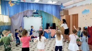 ?Музыкально-ритмическая игра "Оркестр пальчиков"????