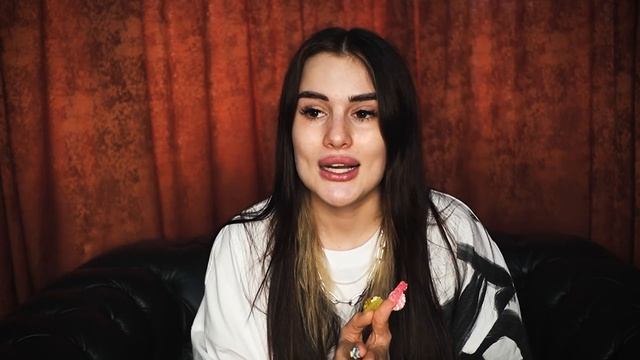 НИКОГДА НЕ УПРАВЛЯЙ КУКЛОЙ ВУДУ? МЕНЯ ПРОКЛЯЛИ | Никому Не Доверяй | Страшная История смотреть онлайн