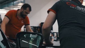 Оклейка передней части BMW 5 пленкой LLumar