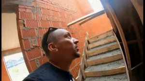 Армирование и заливка лестничного марша и перемычек оконных.