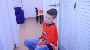 ЗЛАЯ БУКВА "F" ИЗ Лор Алфавит в реальной жизни ПОПАЛАСЬ все серии сборник Фаст Сергей