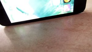 разбил свой телефон психанул?