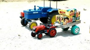 Доставляем гуманитарную помощь)