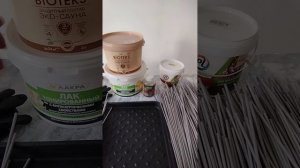 Покрасила каркас и трубочки,  показываю какие лаки использую для обработки трубочек.