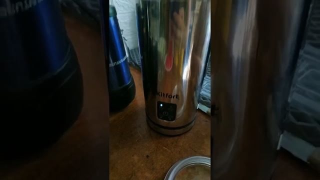 Kitfort КТ-758 - крутой Капучинатор - плотная пенка смотреть онлайн