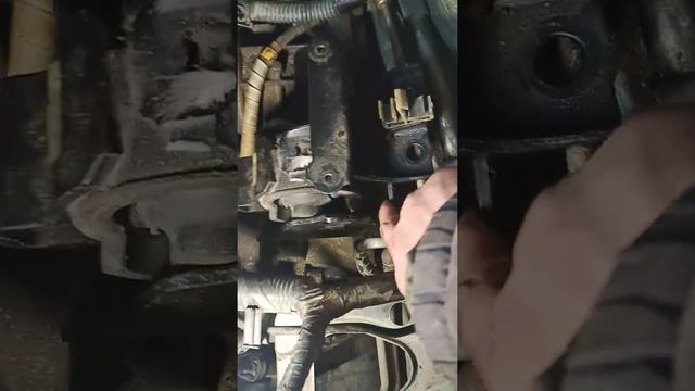 замена левой подушки двигателя 4afe spacio ae111 ч1 смотреть онлайн
