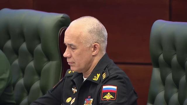 Всех добровольцев в РФ с 1 июля обяжут подписывать контракты с ВС РФ. смотреть онлайн