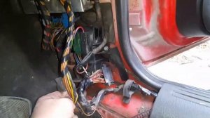 Расположение электрической части с пассажирской стороны автомобиля. Опель Вектра а 1.6