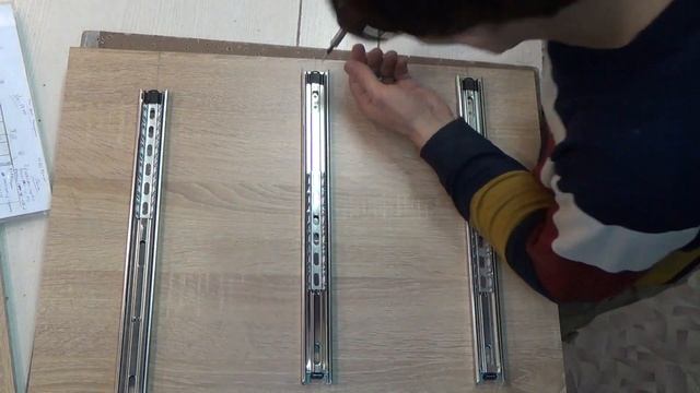 Как сделать шкаф-купе. С выдвижными ящиками, обувными сетками и зеркалами смотреть онлайн