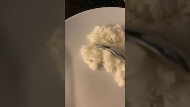 Стейк красной рыбы и рис жасмин. Очень вкусно.#еда #едаирецепты #едимдома #едимвкусно #лайф #блоггер