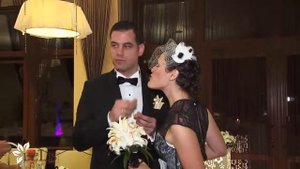 встреча молодоженов на свадьбе мандаринами вместо каравая /english wedding in odessa