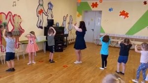 Танцевалка "Цыпленок Пи"