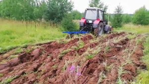 Плуг ПН 3-30  в работе по целине