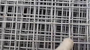 Сварная оцинкованная сетка для заборов и габионов. Размер 50ммх50мм. Толщина 3.8 мм.