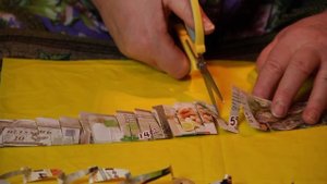 Как сделать красивую гирлянду из бумаги