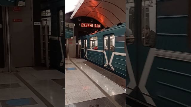 Отправление редкого вагона 10167 (2-2-2) со станции Петровско-Разумовская #subway #метрополитен