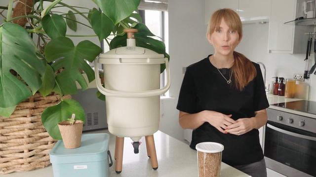 Bokashi composting in an apartment or flat смотреть онлайн