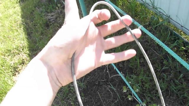 Как защитить клубнику от жары. Притеняющая сетка.