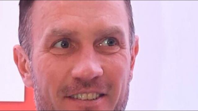 УЖЕ ЕГО ЖИЗНЬ ЗАВИСИТ НЕ ОТ ВРАЧЕЙ! Что случилось с романом Костомаровым? смотреть онлайн