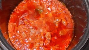 Гуляш с картошкой в мультиварке