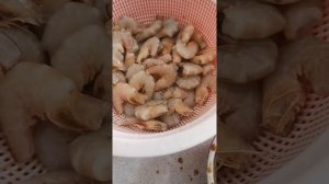 Креветки с тамариндовой пастой.