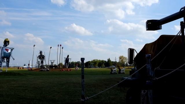 Pumpkin Chunking at Lawyer's Moonlight Maze смотреть онлайн