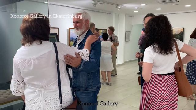 В выставочном зале галереи. Opening of a personal exhibition of the artist Alexander Babich. смотреть онлайн